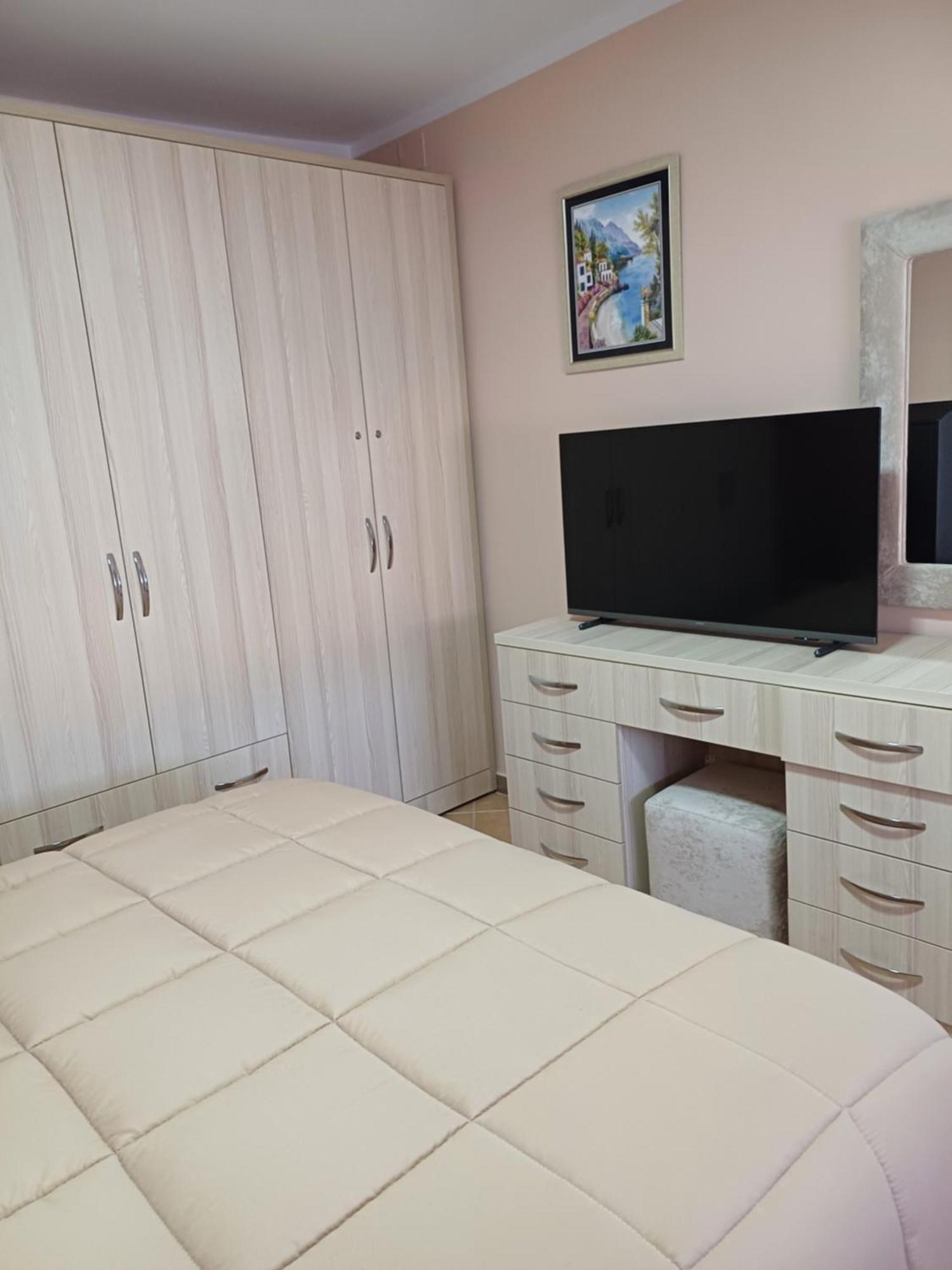 Apartamenti Vero Tirana Kültér fotó