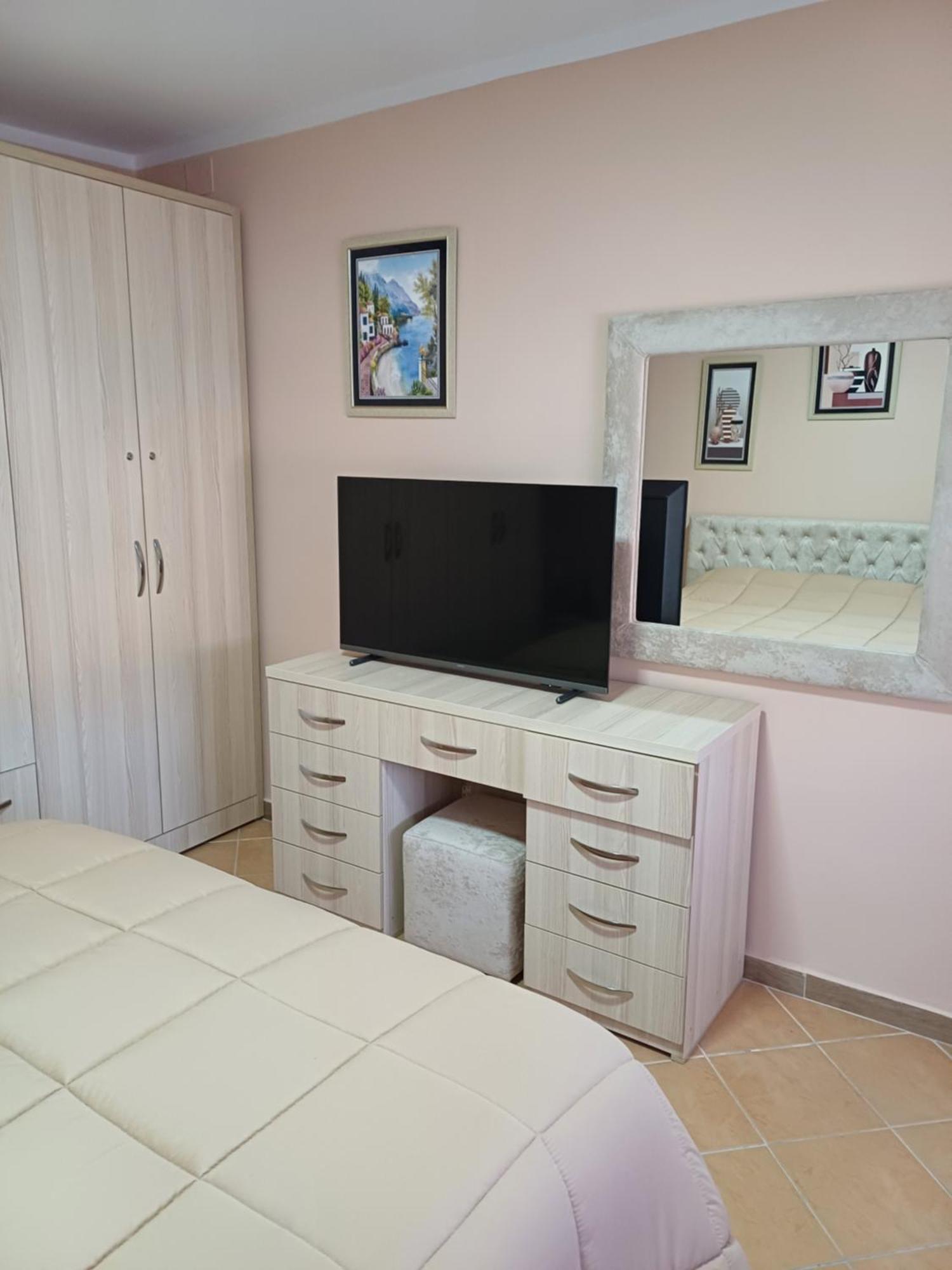 Apartamenti Vero Tirana Kültér fotó